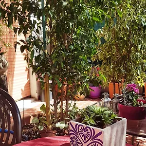 https://crispi-rooms.taorminaitalyhotels.com